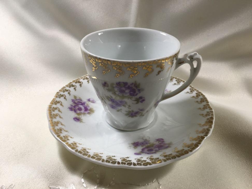 ohme embossed flared second cup and saucer