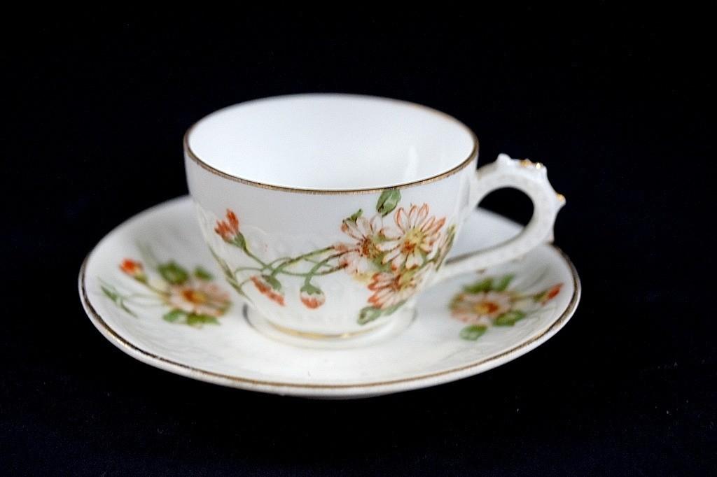 ohme panier(?) cup and saucer