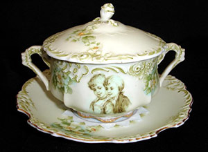 Covered portrait bouillon cup